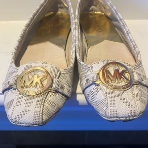MK Micheal Kors 7.5